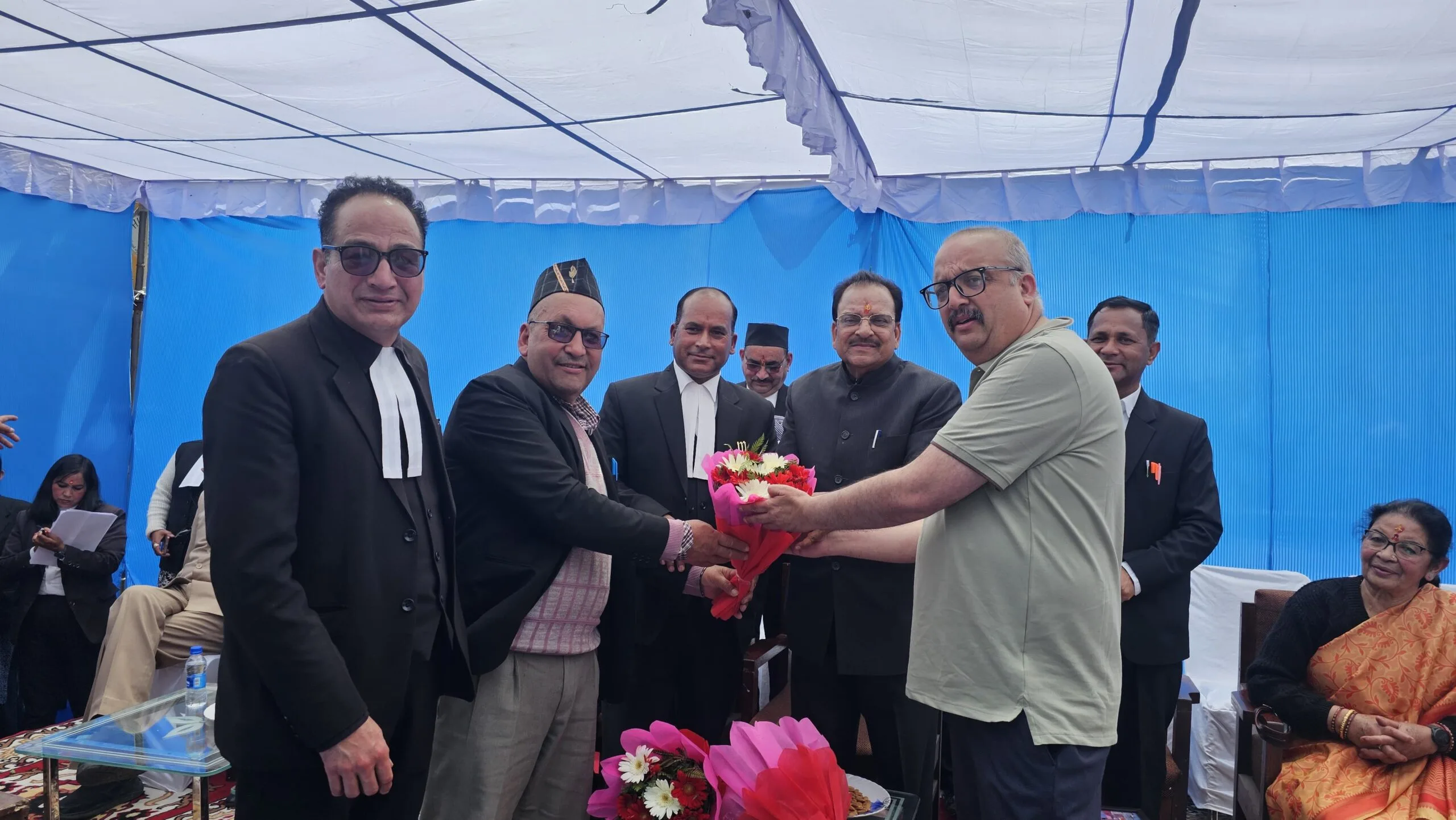 नैनीताल बार एसोसिएशन के नवनियुक्त पदाधिकारियों ने ली शपथ, सांसद अजय भट्ट ने 5 लाख देने की घोषणा