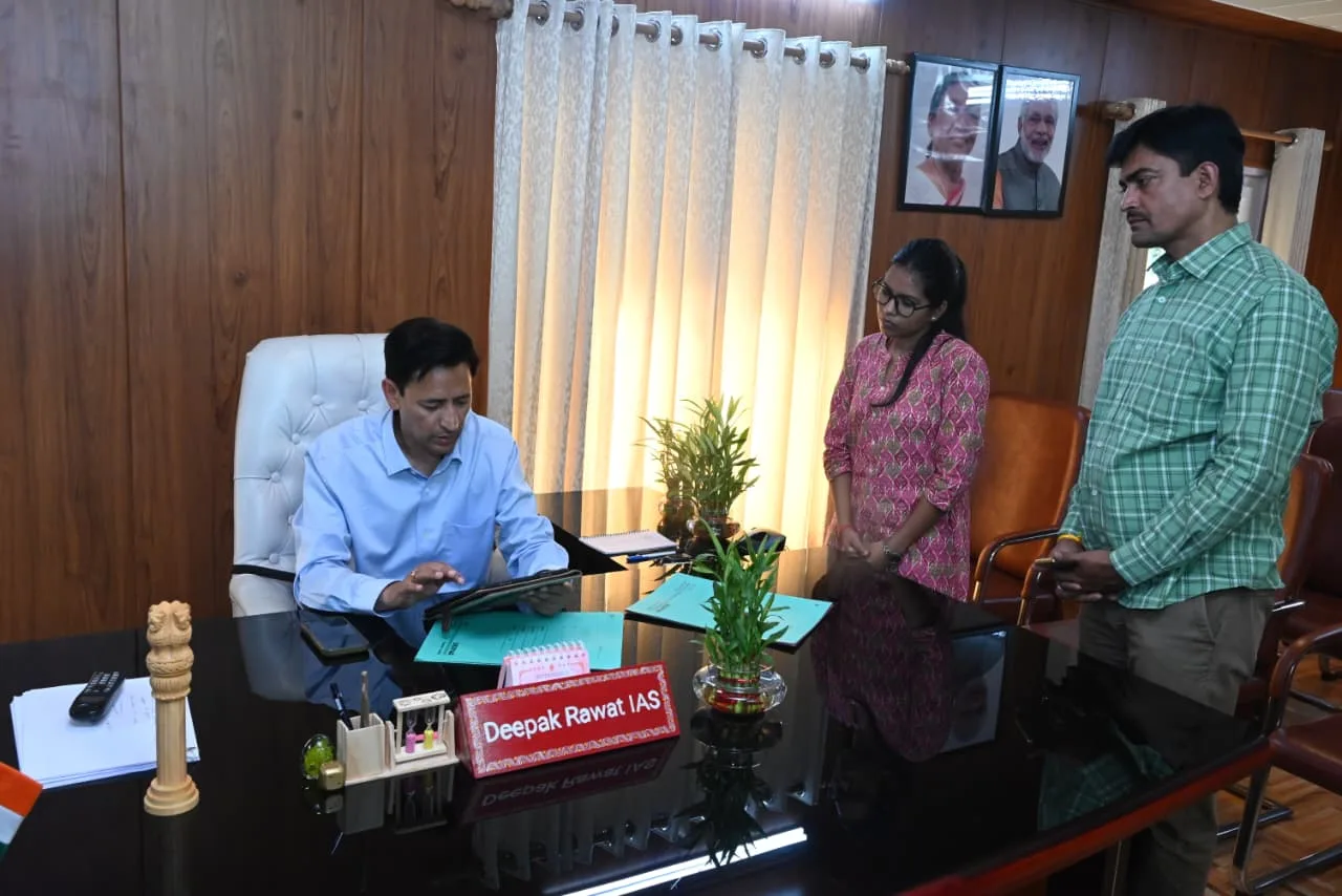 “भारत की जनगणना-2027” में नई पहल: अब घर बैठे करें ‘स्व-गणना’, कमिश्नर दीपक रावत की अपील