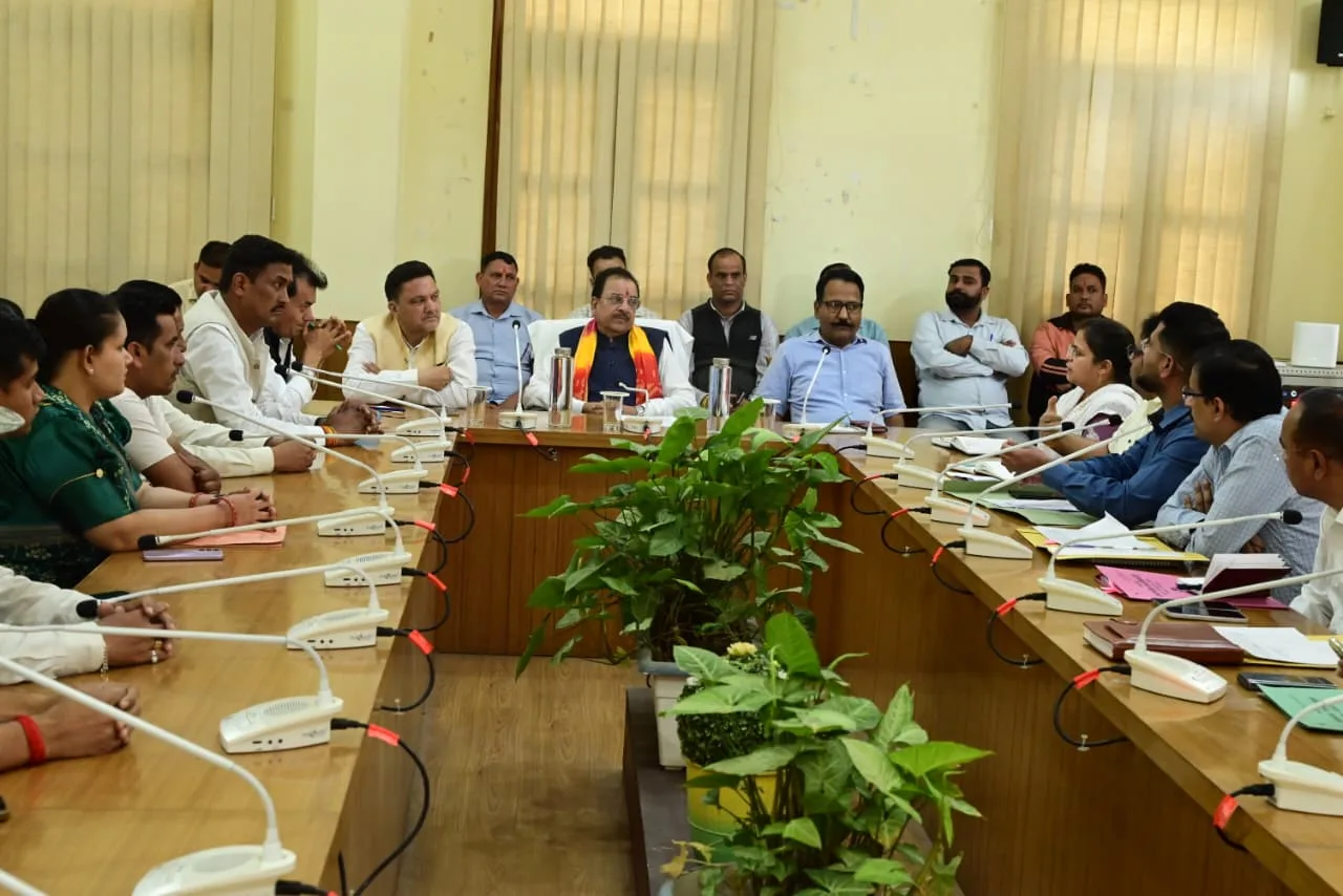 वन्यजीव-मानव संघर्ष पर सख्ती: सांसद अजय भट्ट ने दिए ठोस कदम उठाने के निर्देश