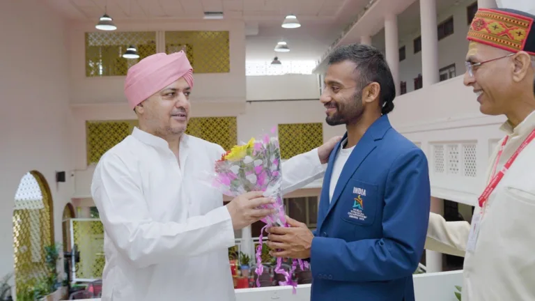 विश्व पटल पर चमका एसजीआरआर विश्वविद्यालय का सुमीर ज्ञवाली
