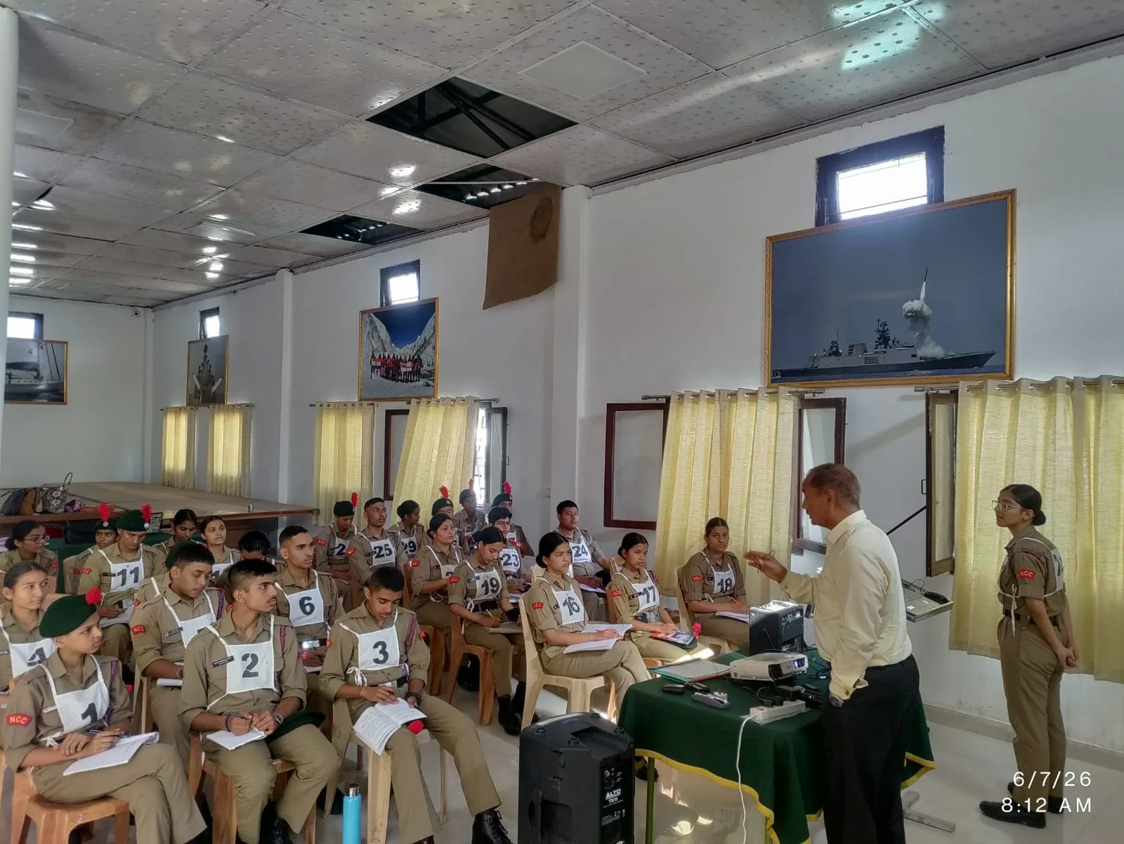 एनसीसी शिविर में कैडेटों ने साधा निशाना, ड्रोन संचालन और आपदा प्रबंधन की ली जानकारी