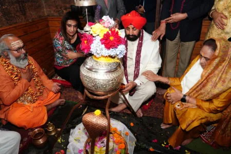 जागेश्वर धाम पहुंचे राज्यपाल, महादेव से प्रदेश की सुख-समृद्धि की कामना की