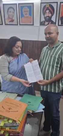 दुग्ध संघ के डॉक्टर की लापरवाही से दुधारू गाय की मौत, मुआवजे और कार्रवाई की मांग तेज