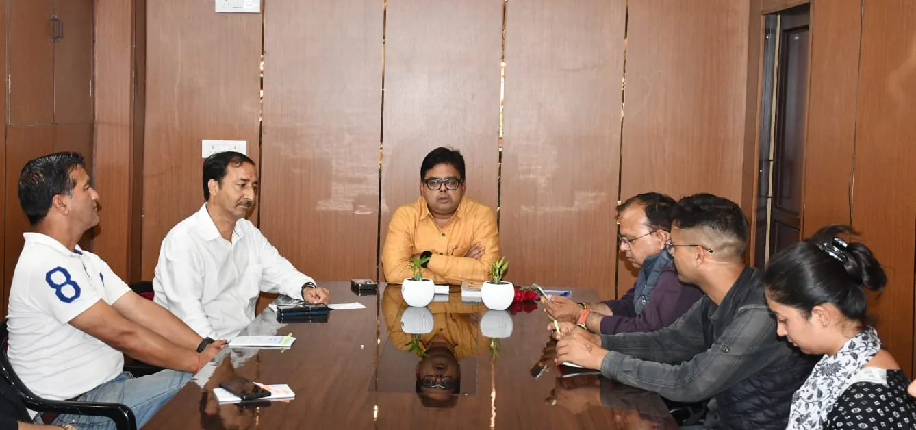 नैनीताल में बनेगा आधुनिक मीडिया सेंटर, सोशल मीडिया इन्फ्लुएंसर पॉलिसी जल्द होगी लागू