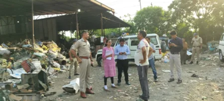 फायर एनओसी न मिलने पर तीन प्रतिष्ठानों पर कार्रवाई, सीलिंग की तैयारी