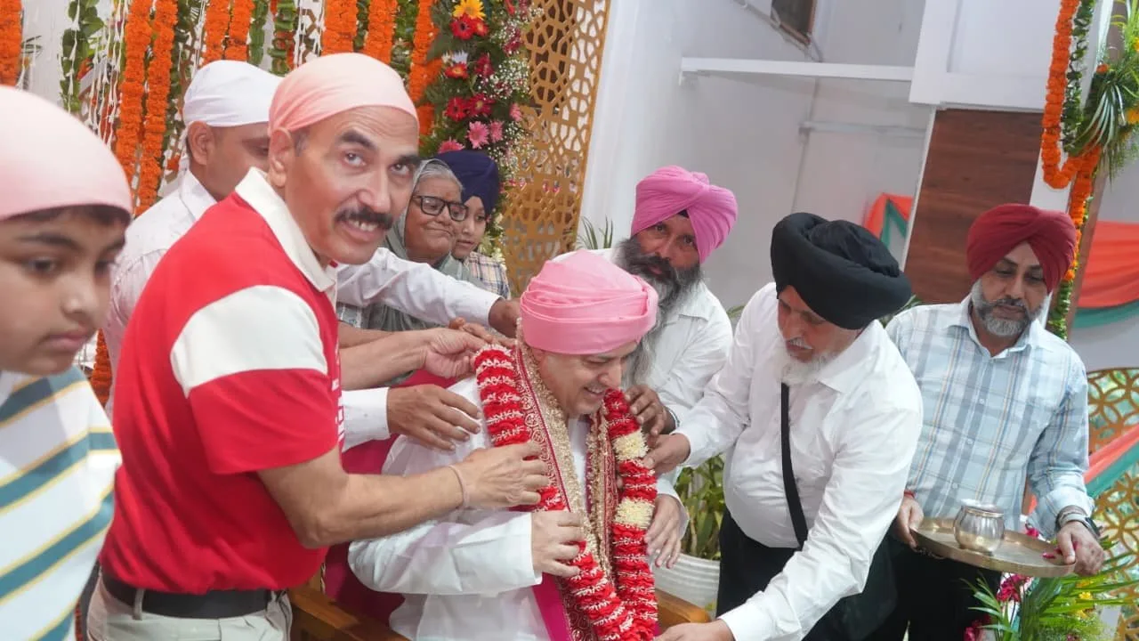 श्री दरबार साहिब में गुरु पूर्णिमा पर गुरु महिमा के दिव्य संदेश से भावविभोर हुई संगतें