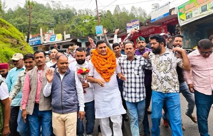 धारी ब्लॉक पहुंचे मंत्री राम सिंह कैड़ा, ग्रामीणों की समस्याएं सुन अधिकारियों को दिए समाधान के निर्देश