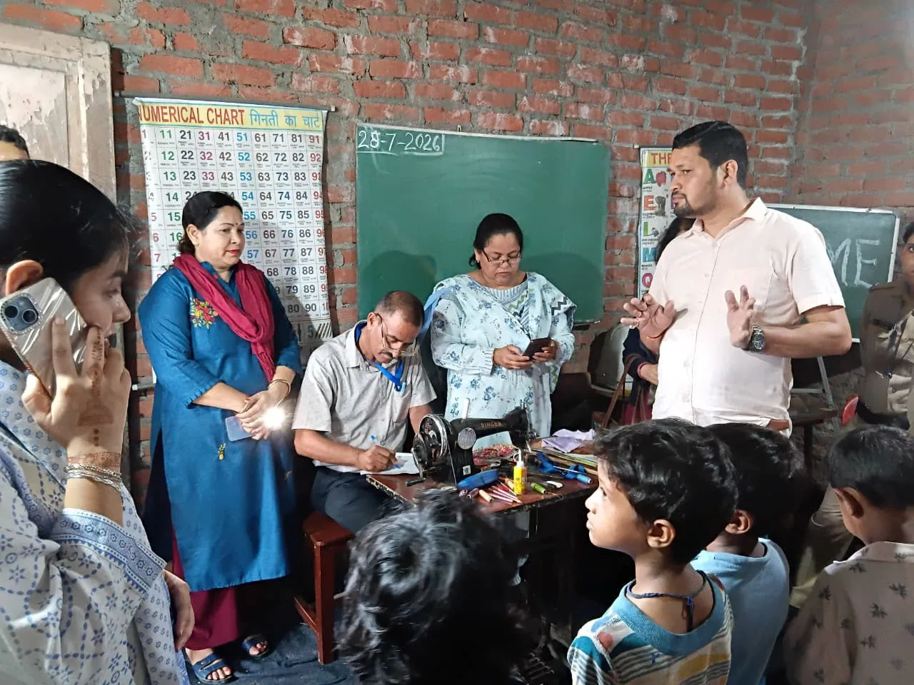 बिना पंजीकरण संचालित संस्था पर आयोग सख्त, दो दिन में मांगी रिपोर्ट