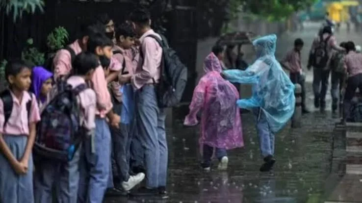 ऑरेंज अलर्ट के चलते नैनीताल में सोमवार को बंद रहेंगे कक्षा 1 से 12 तक के स्कूल
