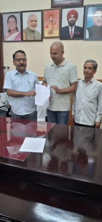 पदमपुरी, गुनियालेख व पलड़ा बाजार में सार्वजनिक शौचालय बनाने की मांग