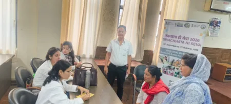 स्वच्छता ही सेवा पखवाड़े में 80 लोगों की स्वास्थ्य जांच, निश्शुल्क दवाएं भी बांटी
