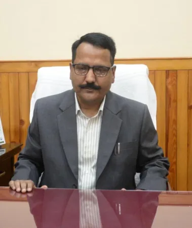 गुंडा एक्ट में चार आरोपित जिला बदर, डीएम ने कानून व्यवस्था को लेकर दिखाई सख्ती