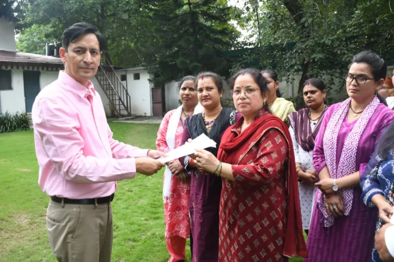 मल्ला चौफुला में सड़कें 20 फीट चौड़ी करने की मांग